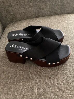Matisse Black Crisscross Studded Platform Sandals with Brown Wood Sole